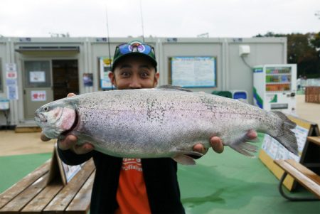 としまえんフィッシングエリア 釣果