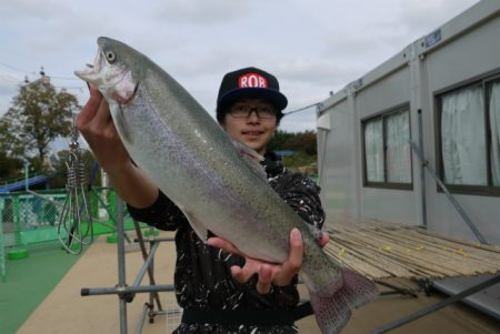 としまえんフィッシングエリア 釣果