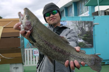 としまえんフィッシングエリア 釣果