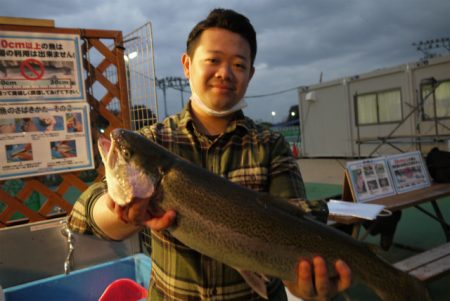としまえんフィッシングエリア 釣果