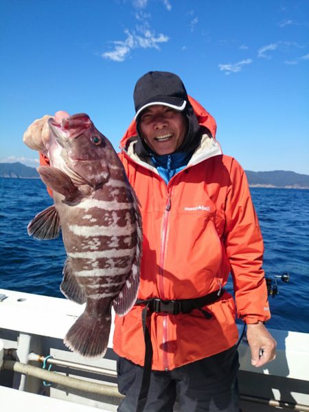 エンペラー 釣果