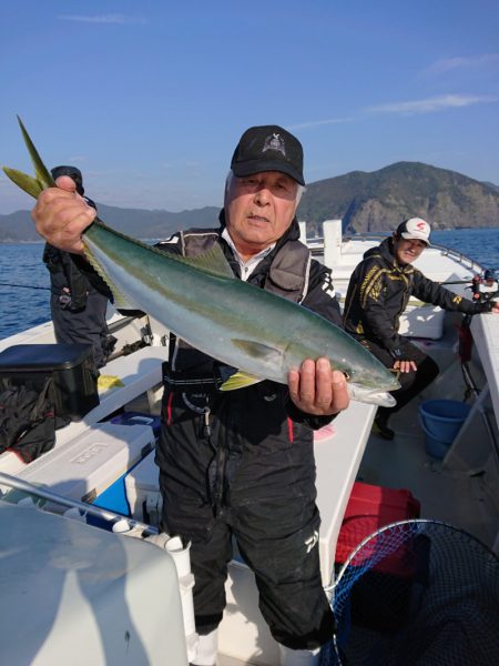 エンペラー 釣果