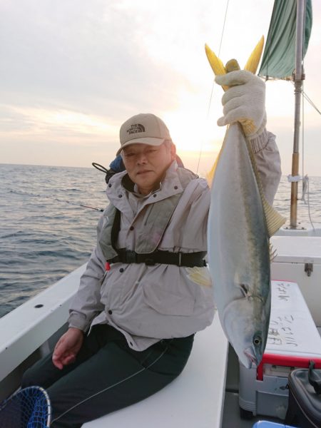 エンペラー 釣果