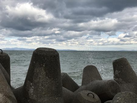 大潮 強風 寒い