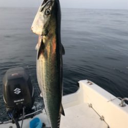 高波の中ジギング釣行