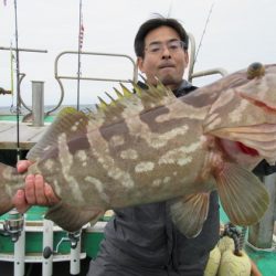 真祐丸 (しんゆうまる) 釣果