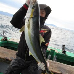 真祐丸 (しんゆうまる) 釣果