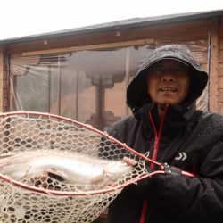 フィッシングレイクたかみや 釣果