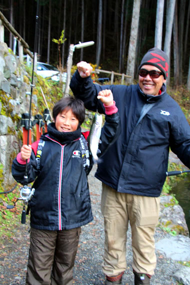 小菅トラウトガーデン 釣果