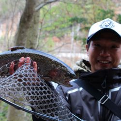 小菅トラウトガーデン 釣果