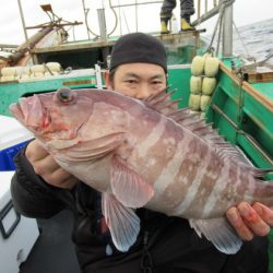 真祐丸 (しんゆうまる) 釣果