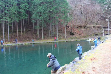 小菅トラウトガーデン 釣果