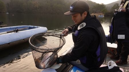 フィッシングレイクたかみや 釣果