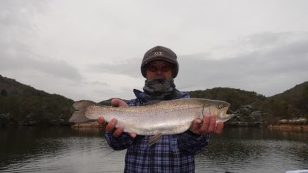 フィッシングレイクたかみや 釣果