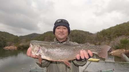 フィッシングレイクたかみや 釣果