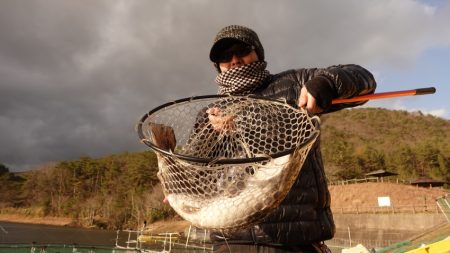 フィッシングレイクたかみや 釣果