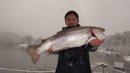 フィッシングレイクたかみや 釣果