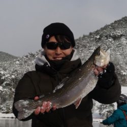 フィッシングレイクたかみや 釣果