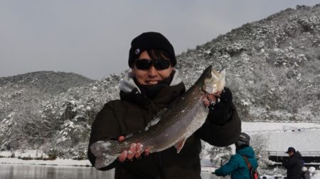 フィッシングレイクたかみや 釣果