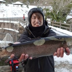 フィッシングレイクたかみや 釣果