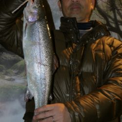 としまえんフィッシングエリア 釣果