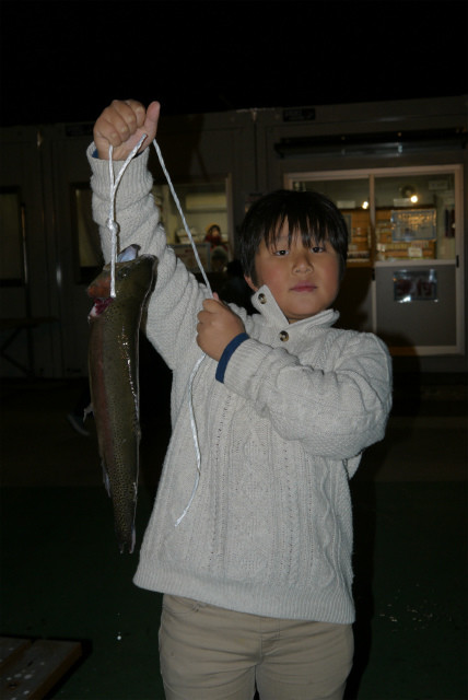 としまえんフィッシングエリア 釣果