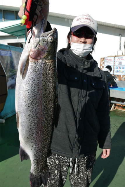としまえんフィッシングエリア 釣果