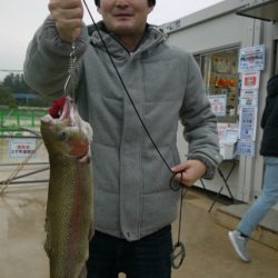 としまえんフィッシングエリア 釣果