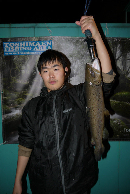 としまえんフィッシングエリア 釣果