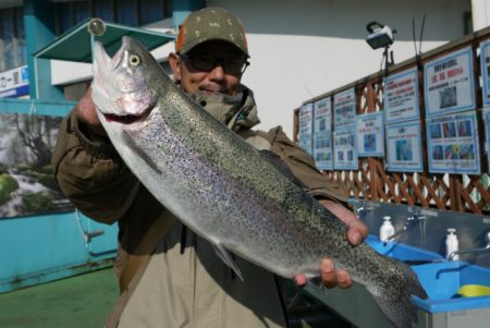 としまえんフィッシングエリア 釣果