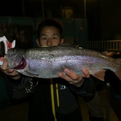 としまえんフィッシングエリア 釣果