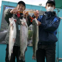 としまえんフィッシングエリア 釣果