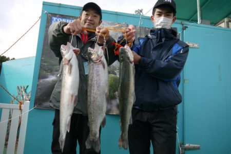 としまえんフィッシングエリア 釣果