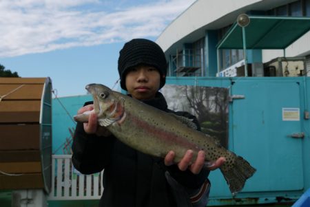 としまえんフィッシングエリア 釣果