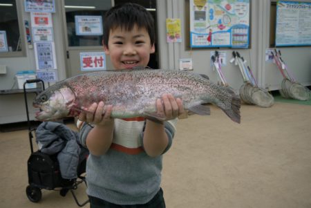 としまえんフィッシングエリア 釣果