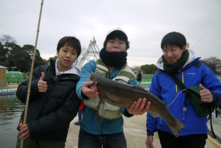 としまえんフィッシングエリア 釣果