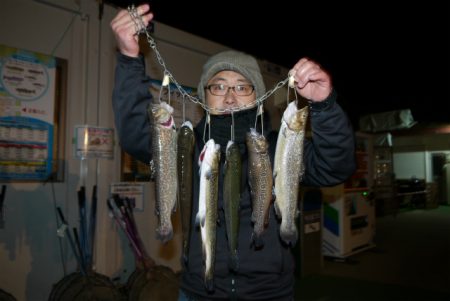 としまえんフィッシングエリア 釣果