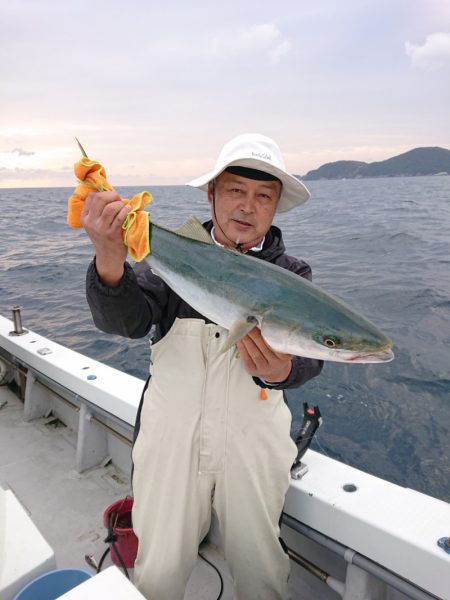 エンペラー 釣果