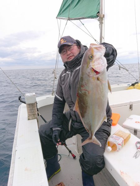 エンペラー 釣果