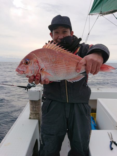 エンペラー 釣果