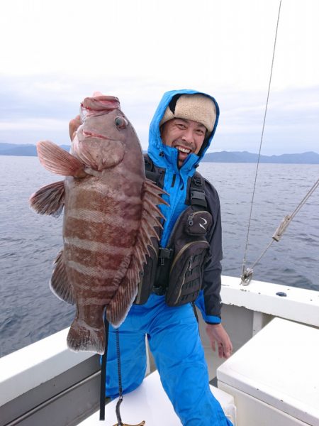 エンペラー 釣果