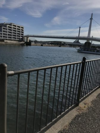 八景島駅下（海の公園前）