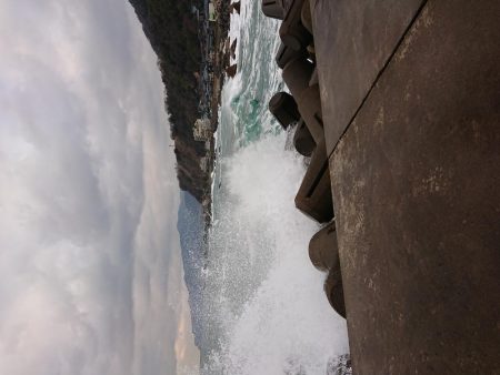 大ウネリの中で