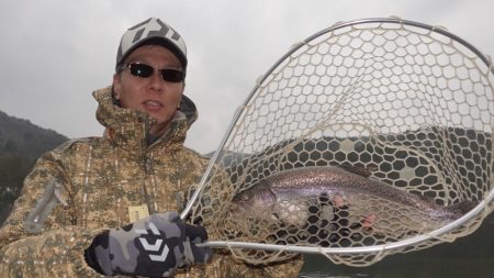 フィッシングレイクたかみや 釣果