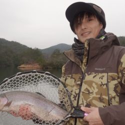 フィッシングレイクたかみや 釣果