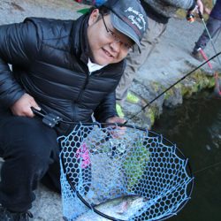 小菅トラウトガーデン 釣果