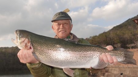 フィッシングレイクたかみや 釣果