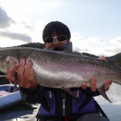 フィッシングレイクたかみや 釣果