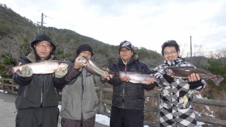 フィッシングレイクたかみや 釣果