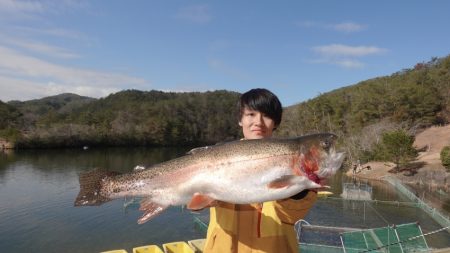 フィッシングレイクたかみや 釣果